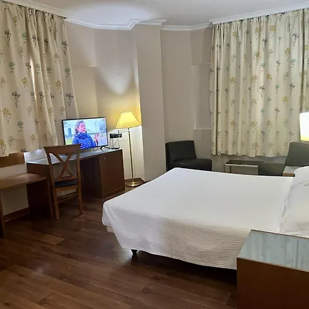 Hotel Nova Roma 3*